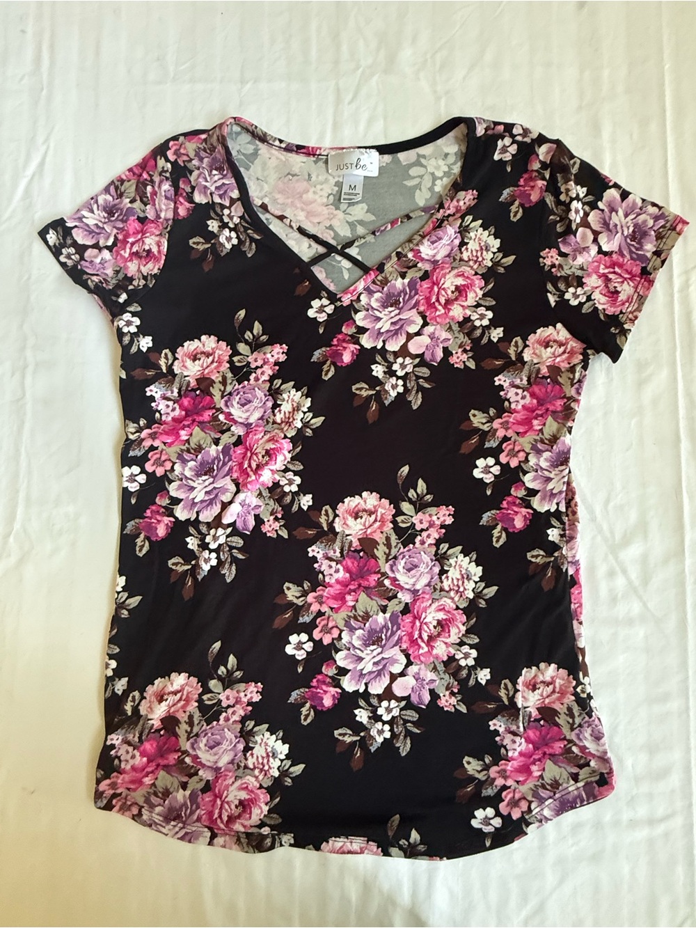Just Be Black Floral Crisscross V-Neck Short Sleeve Top - Size M Summer Stretchy
